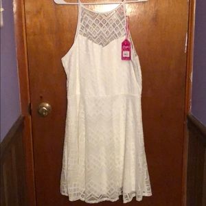 XL Candie’s White lace dress